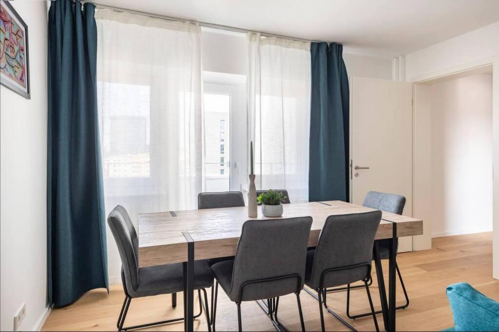 Modern Home In Central Berlin Exterior photo